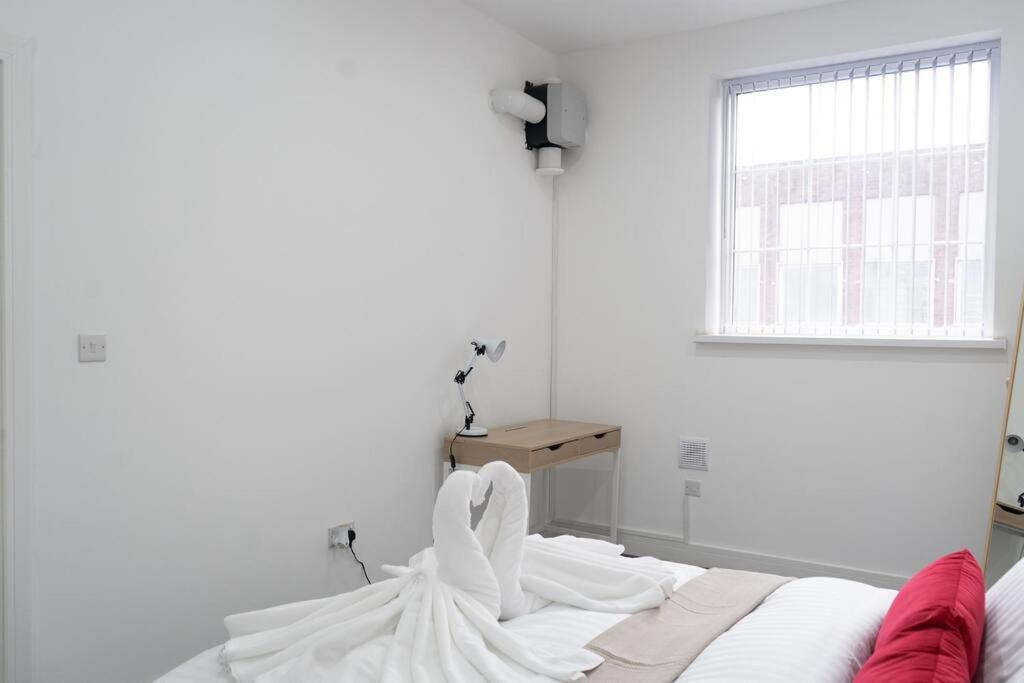 Stylish 1 Bed Apartment In Newly Refurbished Building W/ Parking & Wi-Fi Бирмингем Экстерьер фото