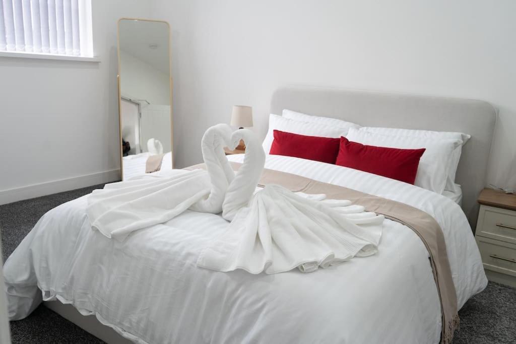 Stylish 1 Bed Apartment In Newly Refurbished Building W/ Parking & Wi-Fi Бирмингем Экстерьер фото